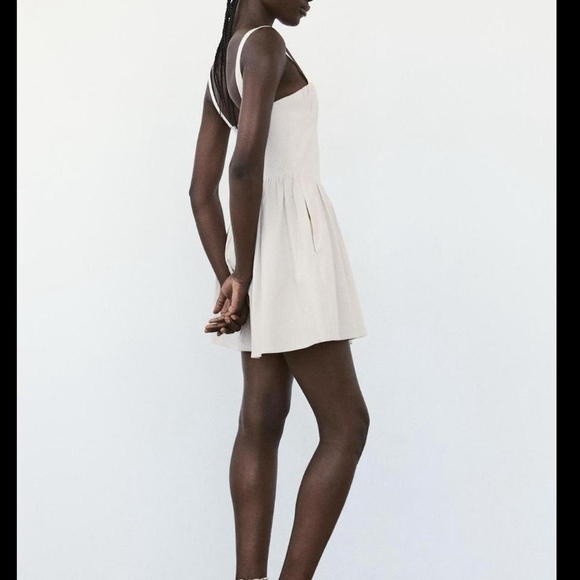 dresses - Picture 7 of 8